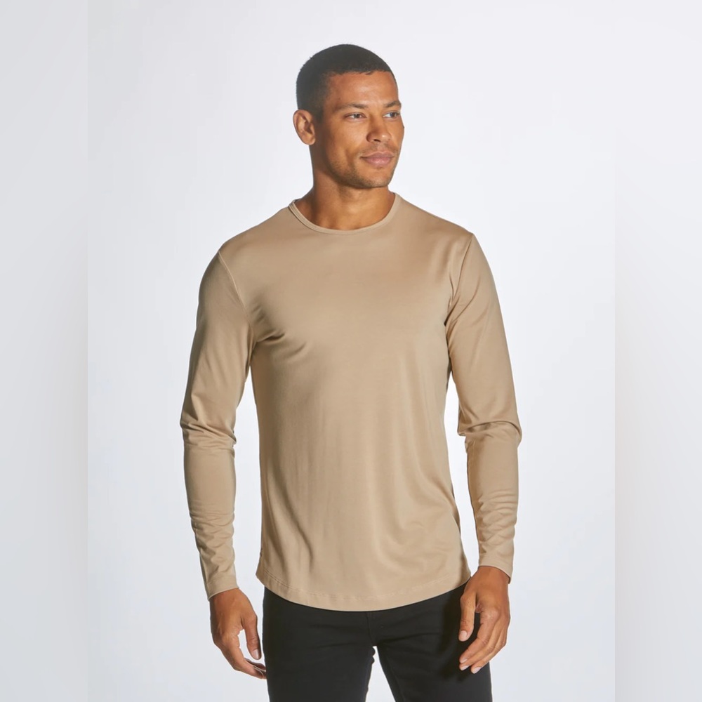 Cuts Clothing Curve Hem Long Sleeve XL